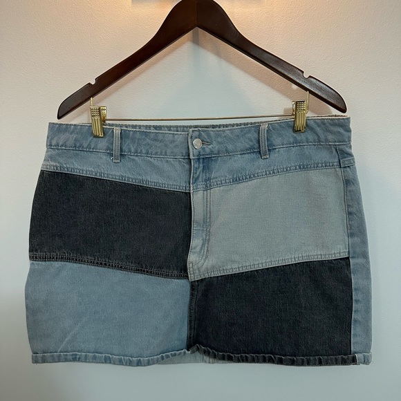 Woman’s patchwork skirt - Picture 1 of 3